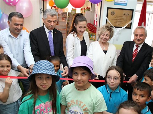 Gündoğan İlkokuluna Yeni Kütüphane