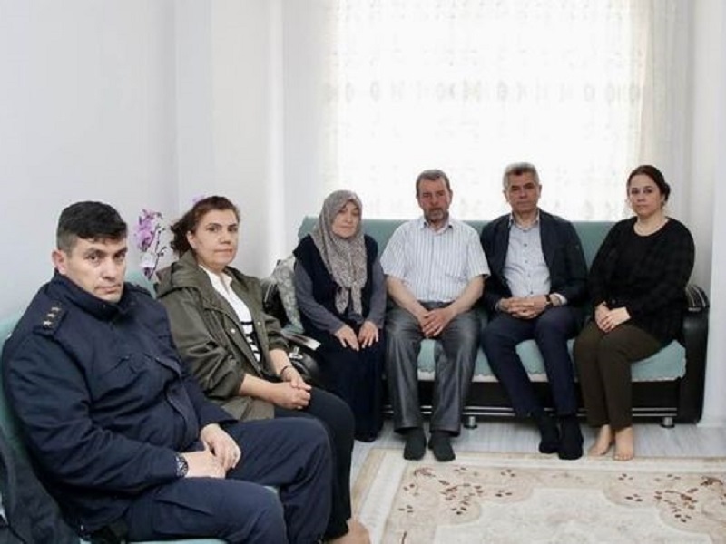 Kaymakam Yurt, Anneler Gününde Şehit Annelerini Yalnız  Bırakmadı 