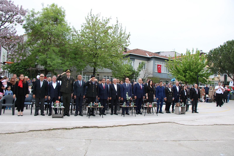 23 Nisan Ulusal Egemenlik ve Çocuk Bayramı İlçemizde Coşkuyla Kutlandı.