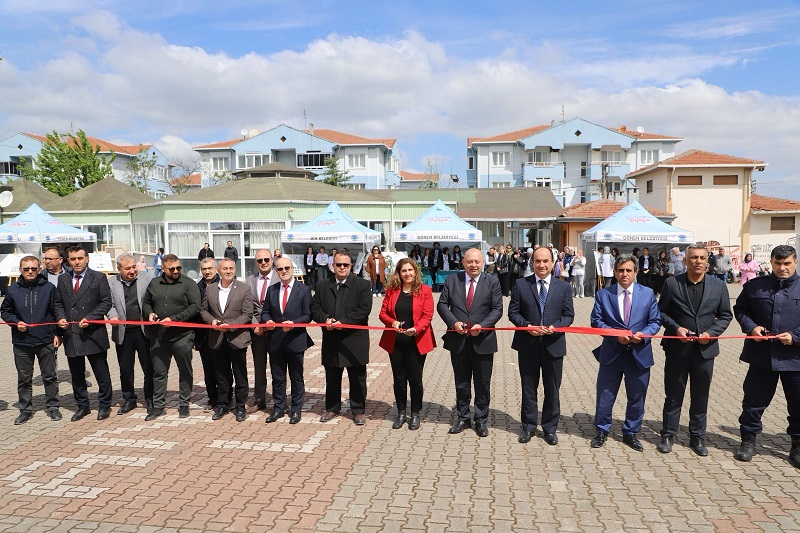 Kaymakam ALTINTAŞ TÜBİTAK Bilim Fuarı Açılışına Katıldı