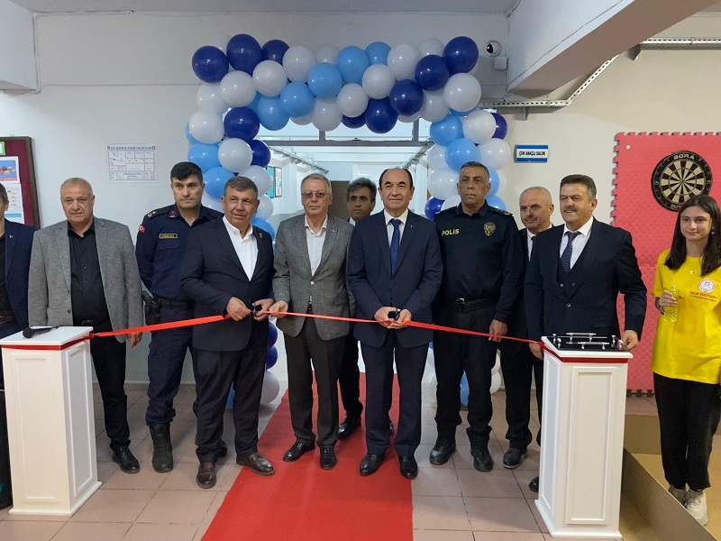 Kaymakam ALTINTAŞ Robotik Kodlama Sınıfı Açılışına Katıldı